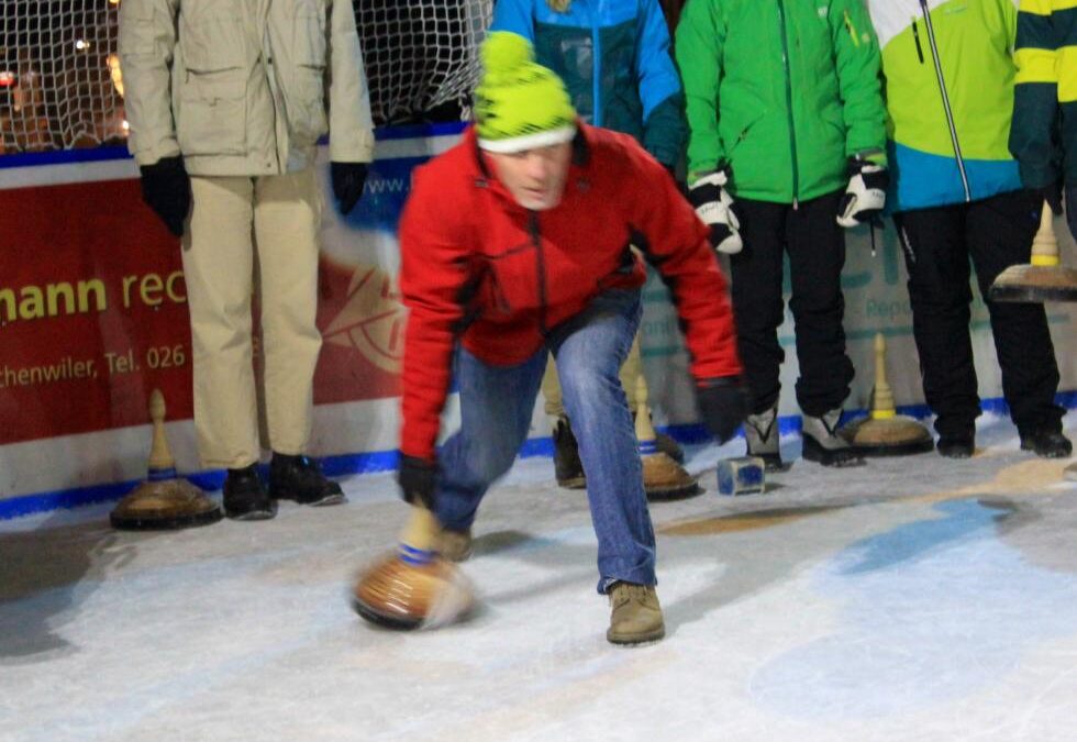 Initiation au Curling « Eisstockschiessen » 5 décembre 2013
